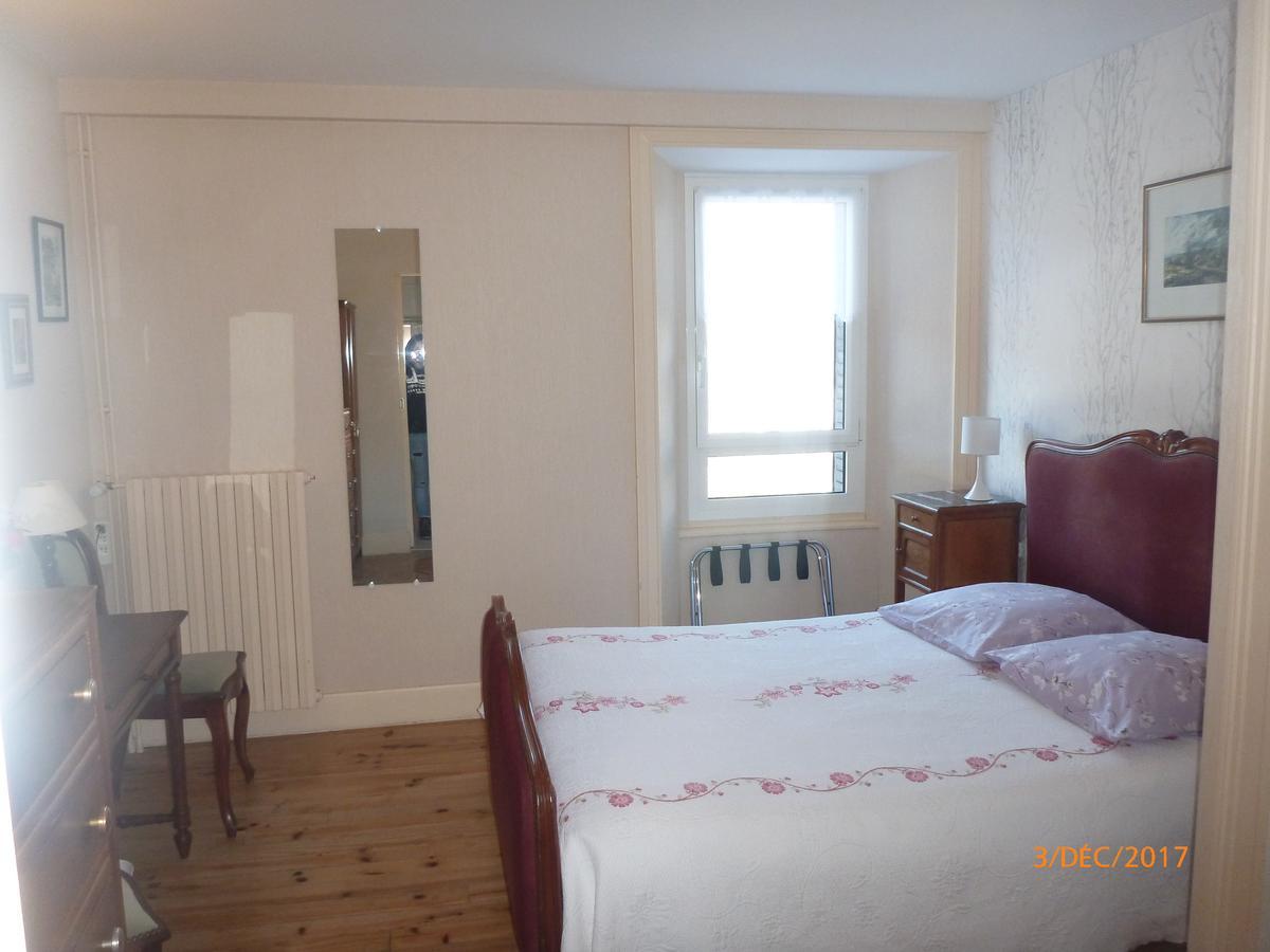 Logis Hotel Les Tilleuls Saint-Cirgues-de-Jordanne Экстерьер фото