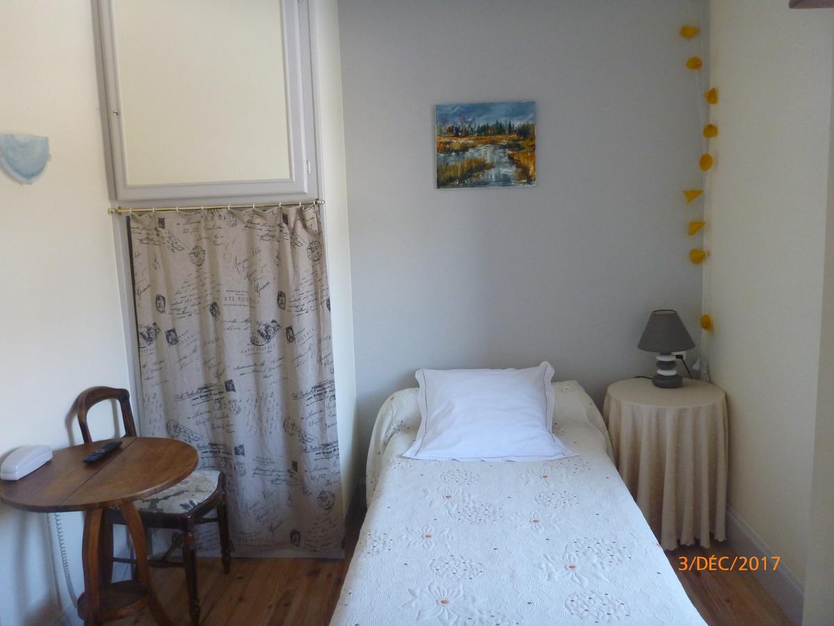 Logis Hotel Les Tilleuls Saint-Cirgues-de-Jordanne Экстерьер фото